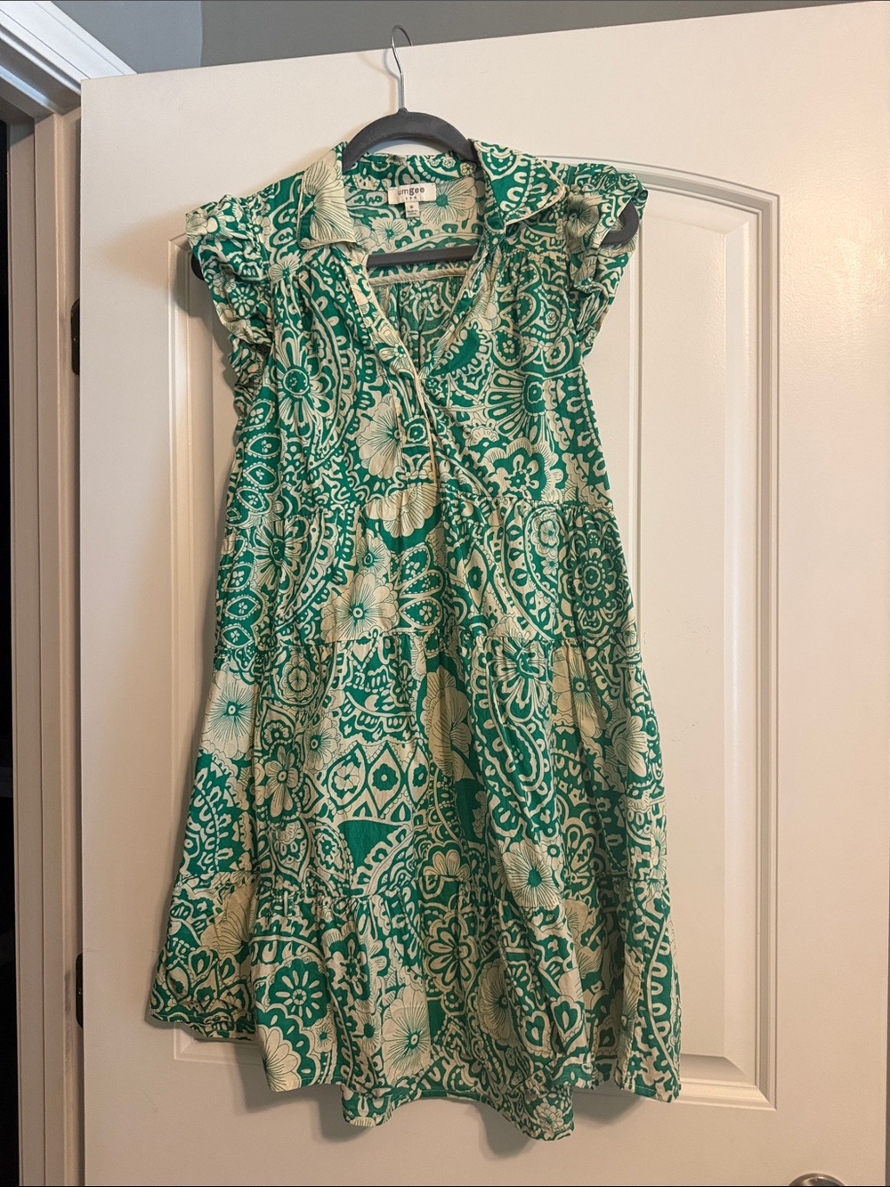 NWOT Umgee Green and Cream Floral Paisley Midi Dress